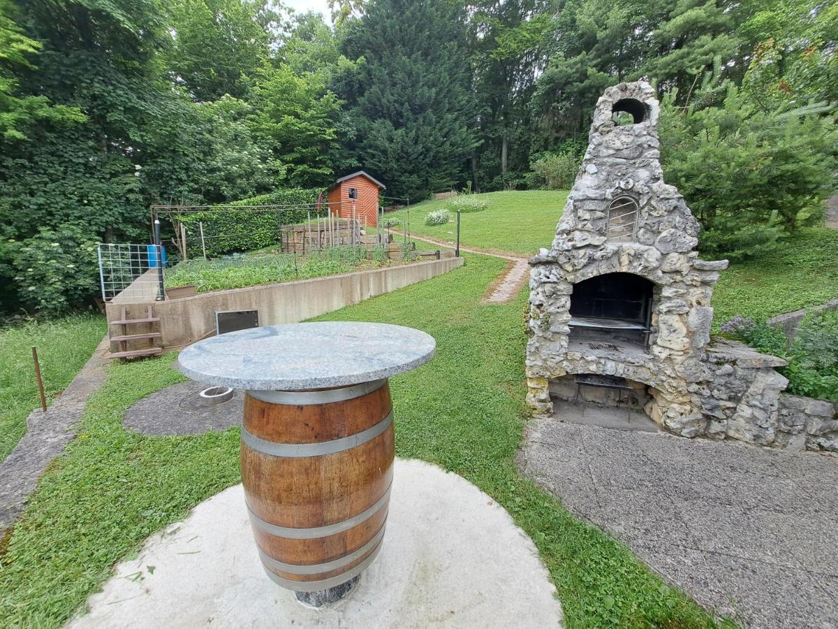 Getaway "At The Three Lights" Villa Sevnica Kültér fotó