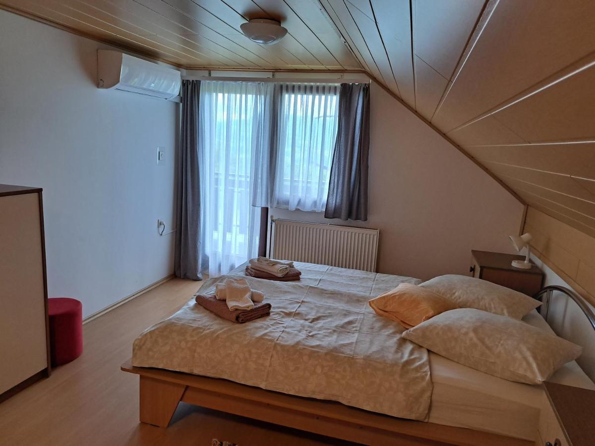 Getaway "At The Three Lights" Villa Sevnica Kültér fotó