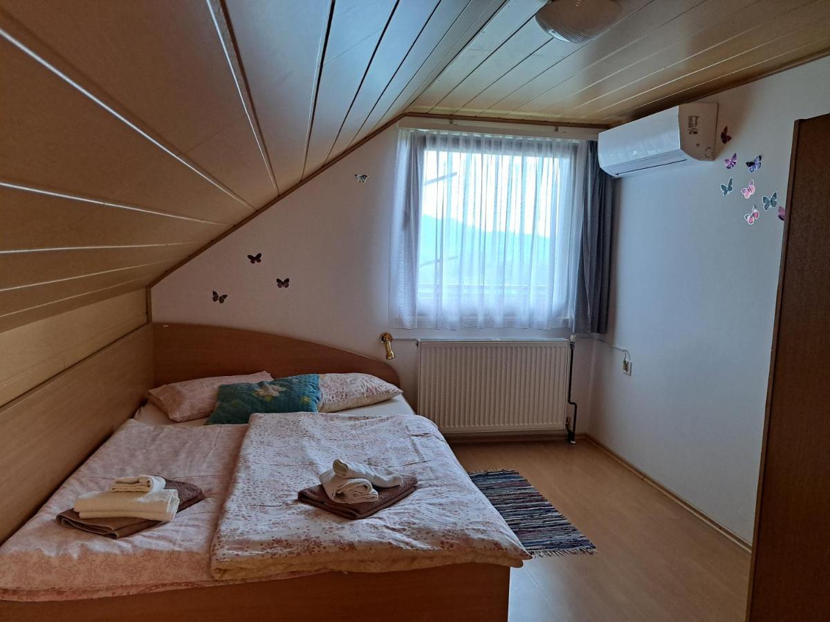 Getaway "At The Three Lights" Villa Sevnica Kültér fotó