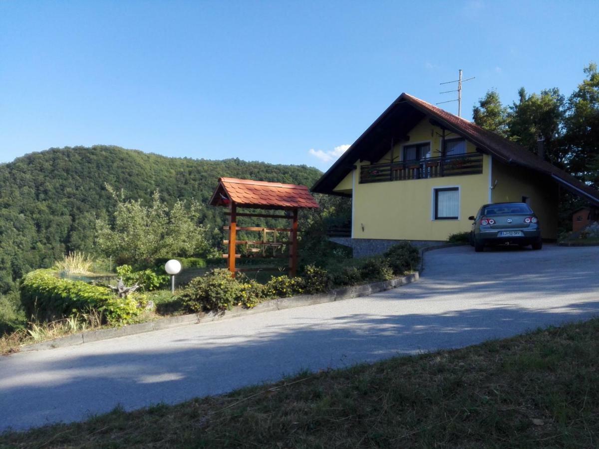 Getaway "At The Three Lights" Villa Sevnica Kültér fotó